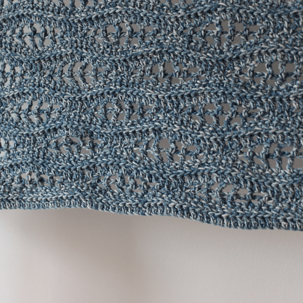 Stola realizzata in cotone 100% uncinetto n. 4 misura 190 x 40 cm
